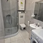 Tanie Noclegowanie Apartment *