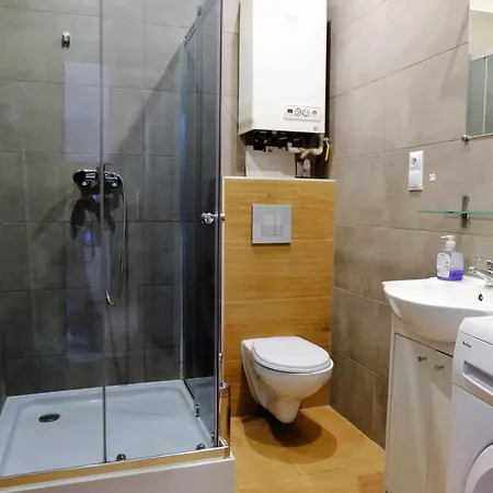 Tanie Noclegowanie 아파트 *