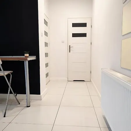 Tanie Noclegowanie Apartment *
