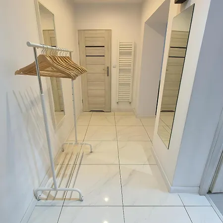 Lägenhet Tanie Noclegowanie *