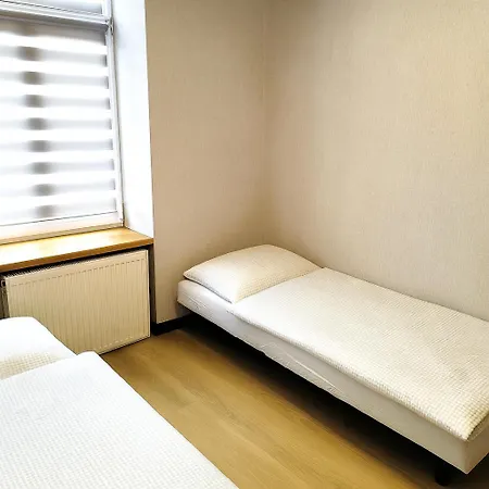 Lägenhet Tanie Noclegowanie *