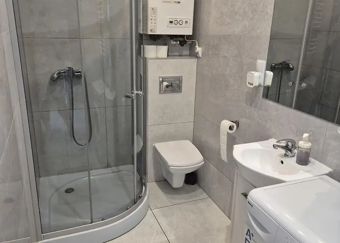 Tanie Noclegowanie Апартаменты *